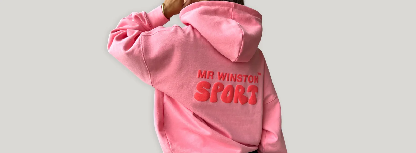 Each piece is created using premium materials, ensuring durability and a luxurious feel. Mr Winston stands out not only for its fashionable aesthetics but also for its commitment to sustainability and ethical manufacturing practices.
